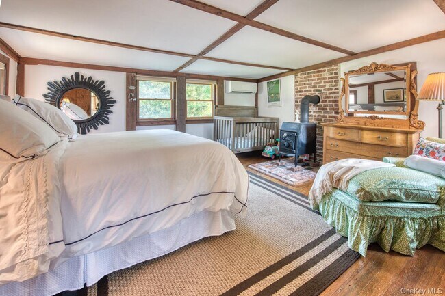 Building Photo - 7635 Main Bayview Rd