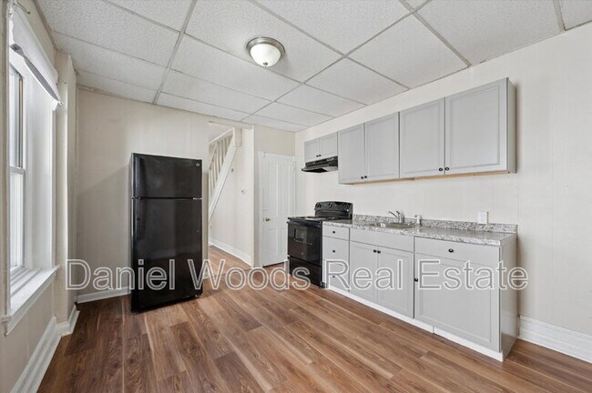 Foto del edificio - 2708 W 7th St