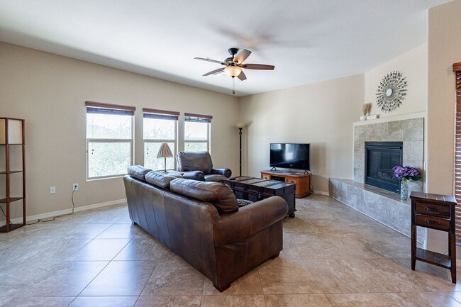 Building Photo - Luxury Condo with Mountain Views in Gated ...