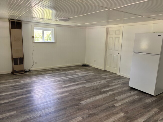 Foto del edificio - 317 W Allen St