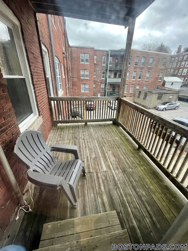 Foto del edificio - 1689 Beacon St