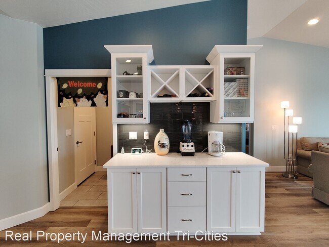 Building Photo - 3 br, 2 bath House - 3123 Carefree Loop