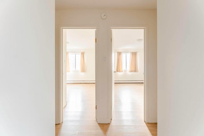 Building Photo - The Wellington