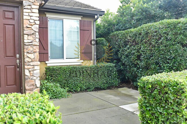 Foto del edificio - 3984 Heritage Ave