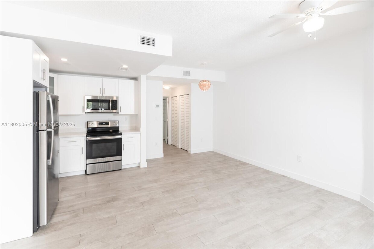 Foto principal - 3007 Bird Ave