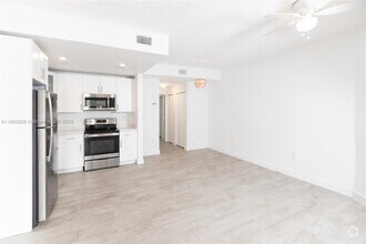 Building Photo - 3007 Bird Ave