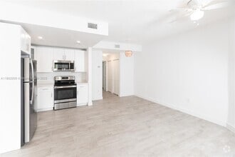Building Photo - 3007 Bird Ave