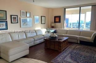Foto del edificio - 2500 Parkview Dr