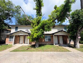 Building Photo - 206 Veterans Ave