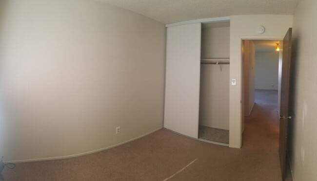 Building Photo - Utilities Included! Hayward 2-Bedroom with...