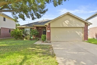 Building Photo - 9230 Eaglewood Spring Dr