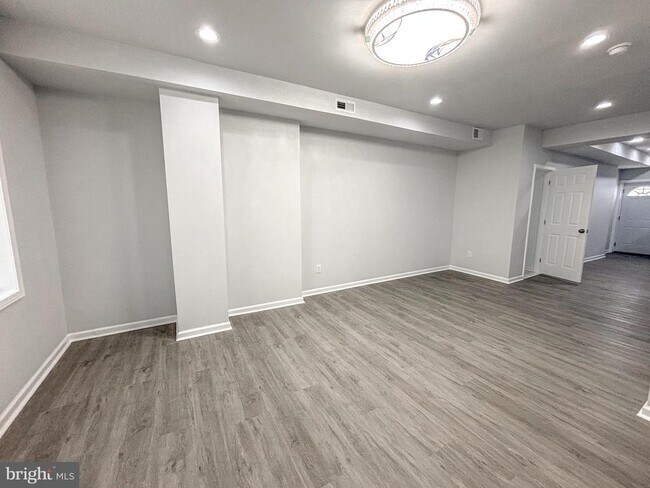 Foto del edificio - 3631 Reed St