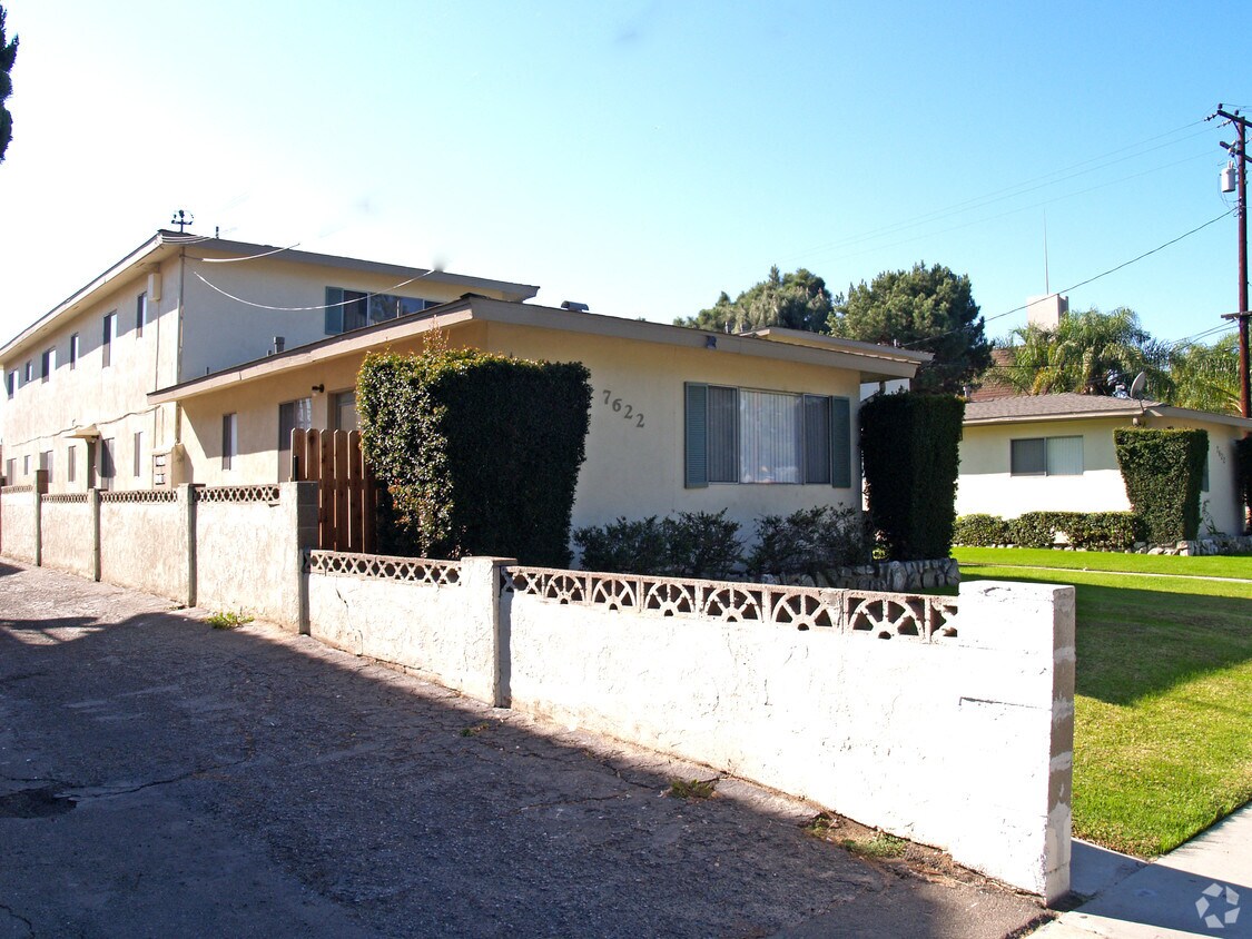 Primary Photo - 7622 Crescent Ave