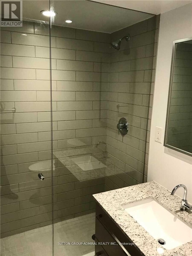 Building Photo - 160 Flemington Rd