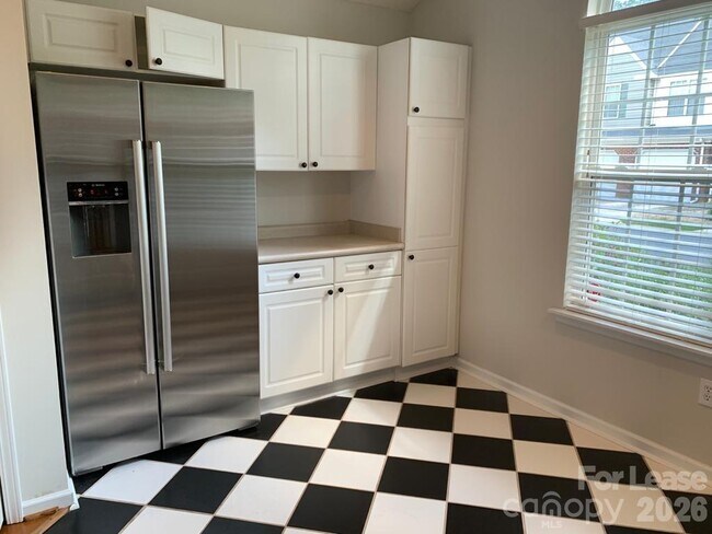 Foto del edificio - 9731 Elizabeth Townes Ln