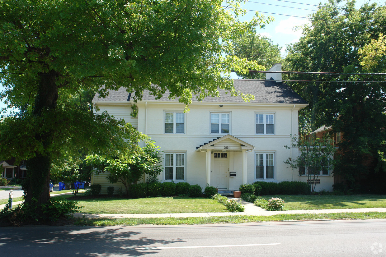 Building Photo - 251 E Maxwell St