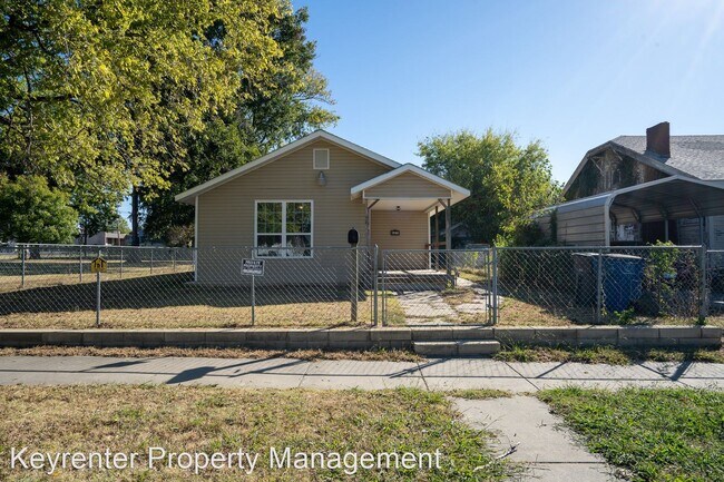 Foto del edificio - 3 br, 2 bath House - 427 S Trenton Ave