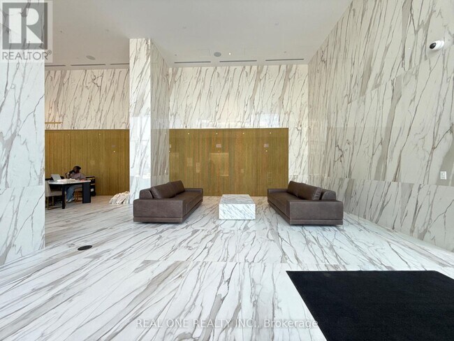 Photo du bâtiment - 448 Burnhamthorpe Rd W