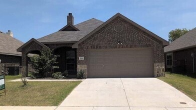Building Photo - 1708 Tobin Dr