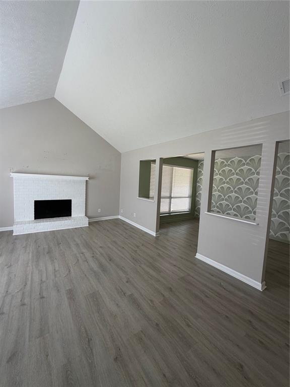 Foto del edificio - 504 Plymouth Ln