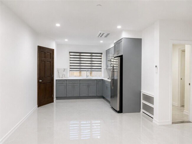 Foto del edificio - 23-53 124th St