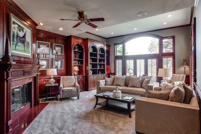 Foto del edificio - 7 bedroom in Franklin TN 37064