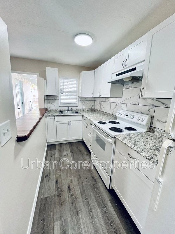 Foto del edificio - 115 7th Ave N