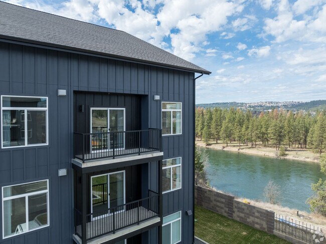 Interior Photo - Arborview on the River