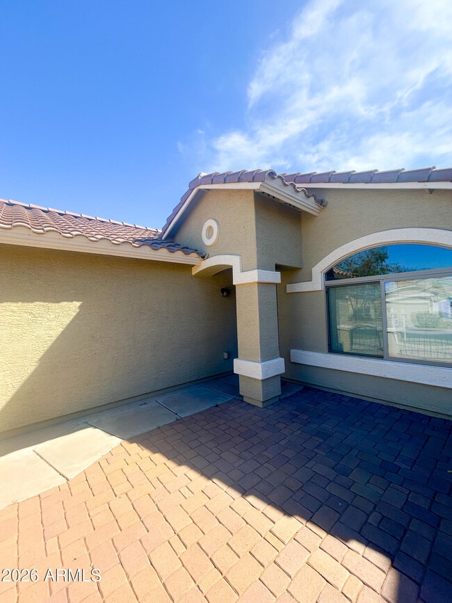 Foto del edificio - 25645 W Dunlap Rd