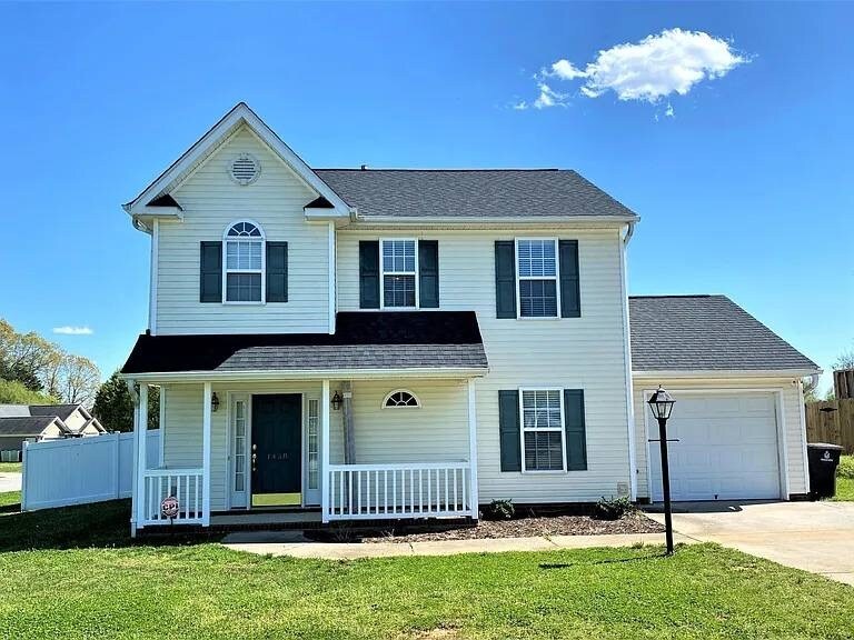 Foto principal - 1450 Bromwich Dr