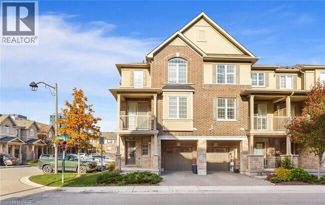 Building Photo - 377 Cranbrook Common