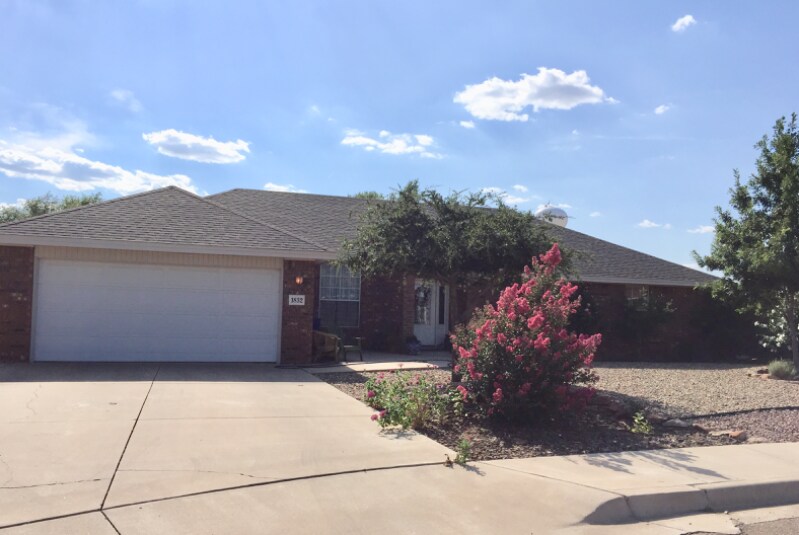 Primary Photo - 1832 Arbor Dr