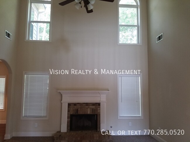 Foto del edificio - 100 Morgan Lake Ln.