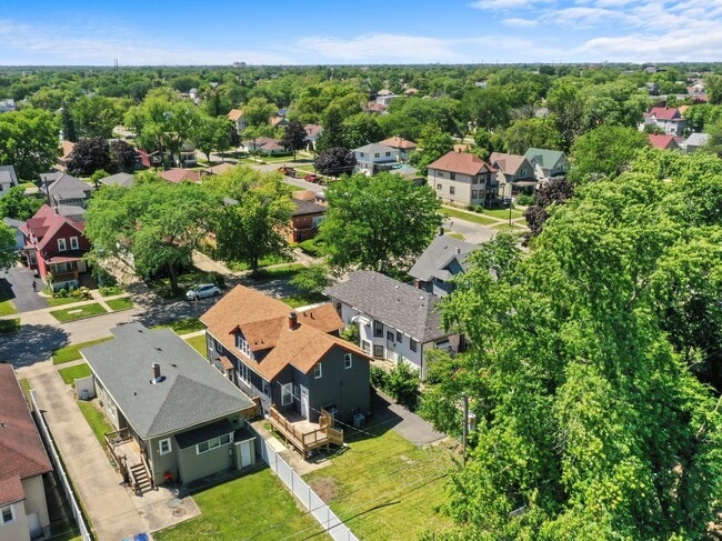 Building Photo - 811 S 7th Ave