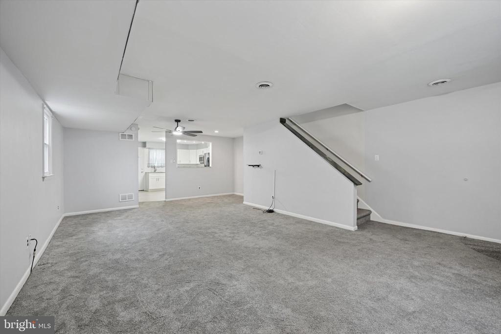 Primary Photo - 4205 W 5th St