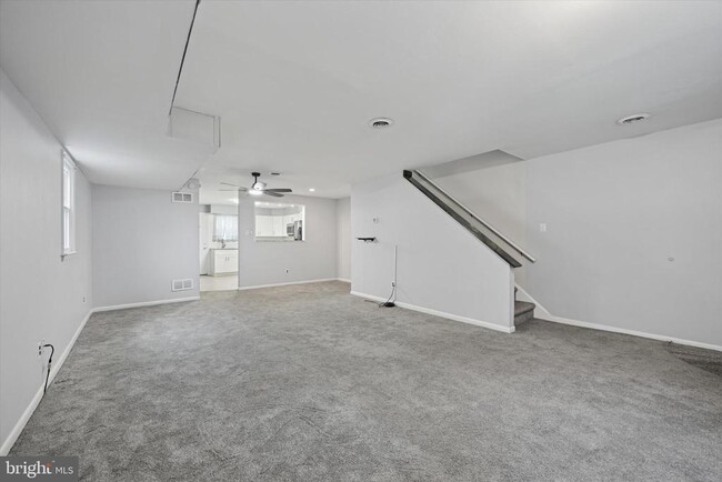 Foto del edificio - 4205 W 5th St