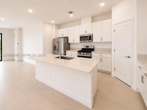 Building Photo - 10699 Wilgrove 10699