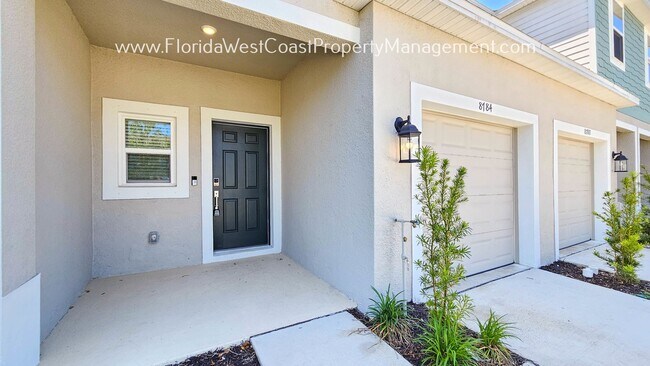 Foto del edificio - OUTSTANDING BRAND NEW TOWNHOME! SKYE RANCH...