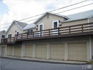 Building Photo - 302 Iron Alley