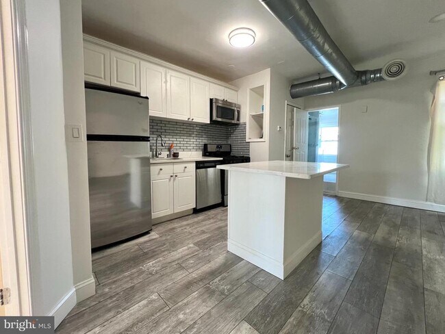 Foto del edificio - 5413 Georgia Ave NW