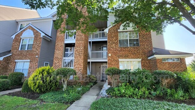 Building Photo - 4197 Laurel Green Cir