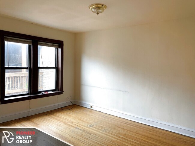 Building Photo - 2700 N Spaulding Ave
