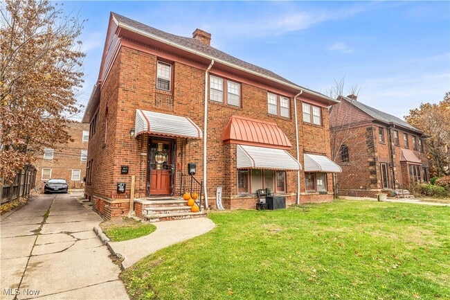 Building Photo - 2911 Ludlow Rd