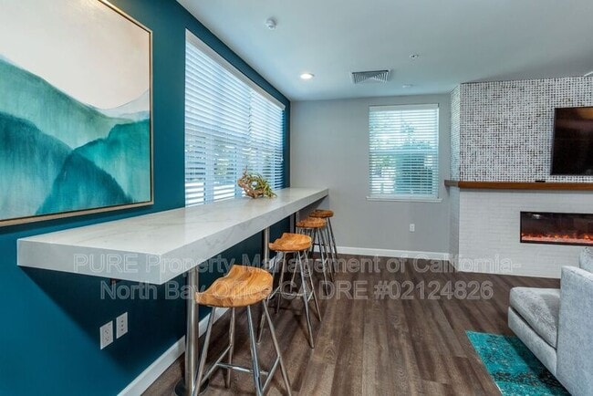 Building Photo - 785 Baywood Dr