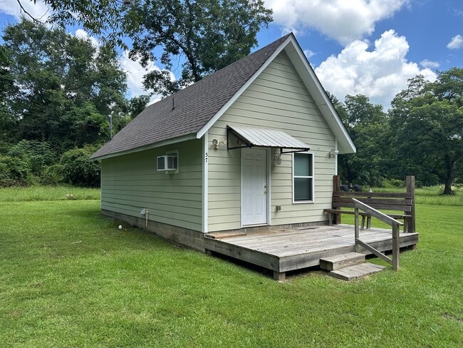 Building Photo - 57 Lee Road 735