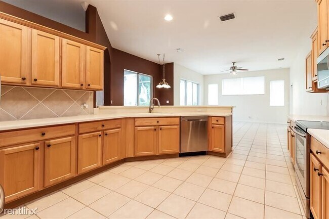 Foto del edificio - 4 br, 3 bath House - 1632 Bayfield Ct