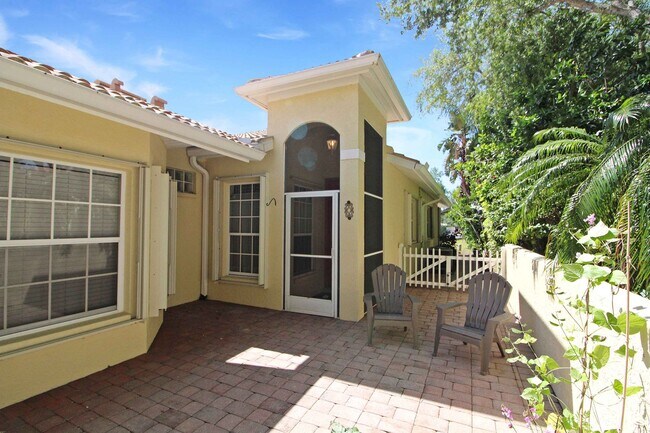 Foto del edificio - Vista Del Lago Seasonal Villa for Rent