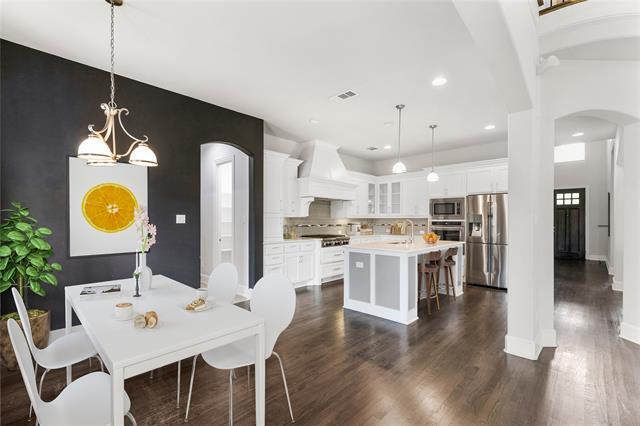 Building Photo - 1304 Damsel Caitlyn Dr