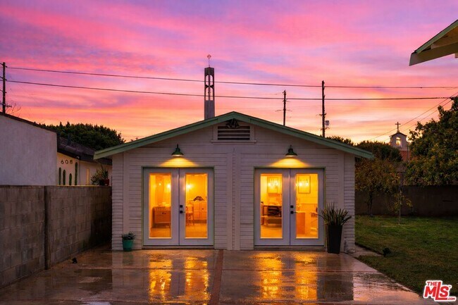 Foto del edificio - 612 Romulo St