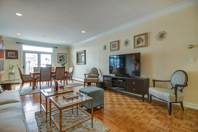 Building Photo - 206 Shearwater Ct W